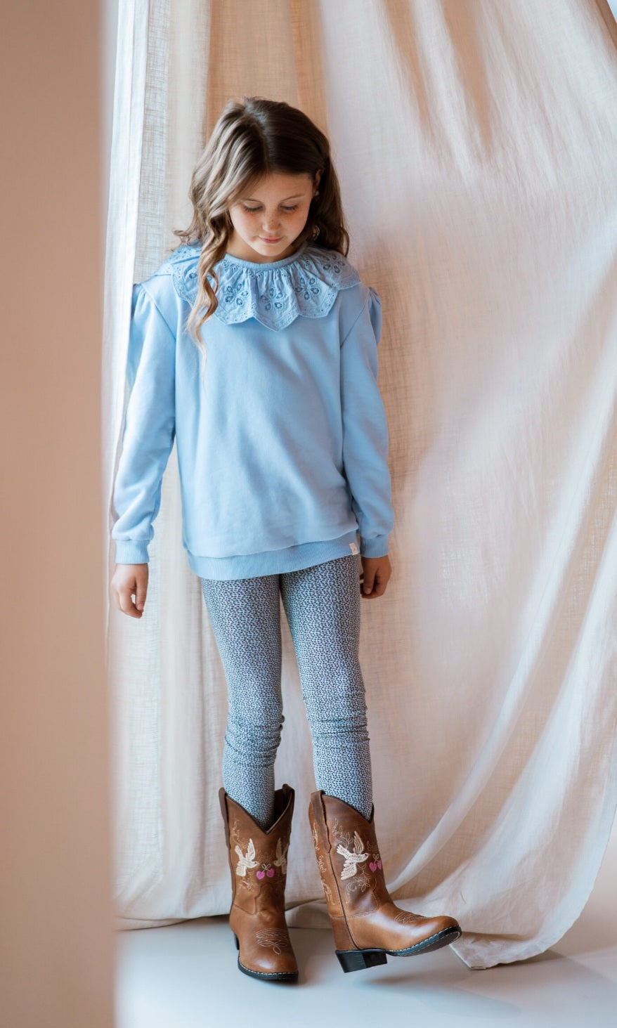 Sweater Broderie Blue